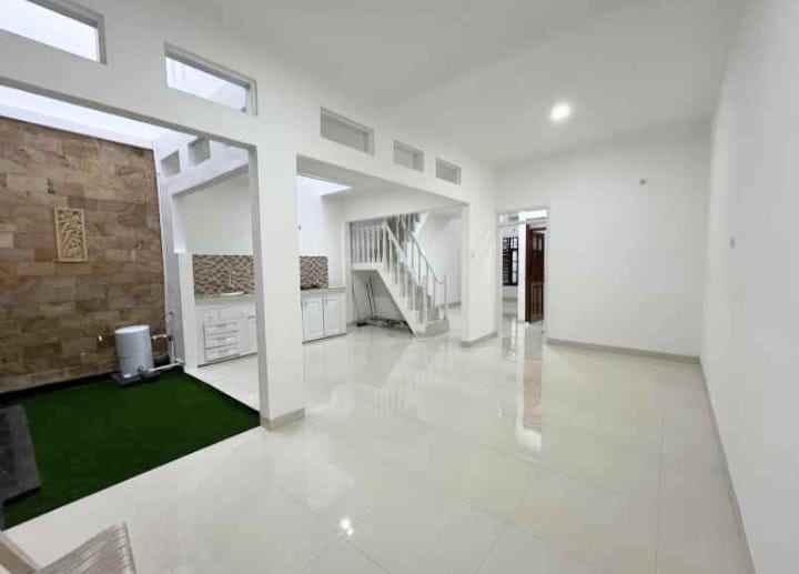 dijual rumah jl pondok bambu duren