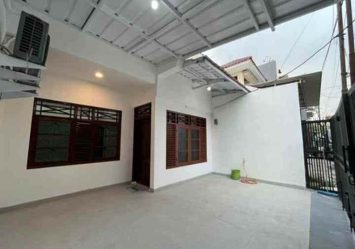 dijual rumah jl pondok bambu duren