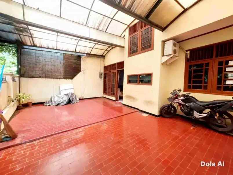 dijual rumah jl pondok kelapa duren
