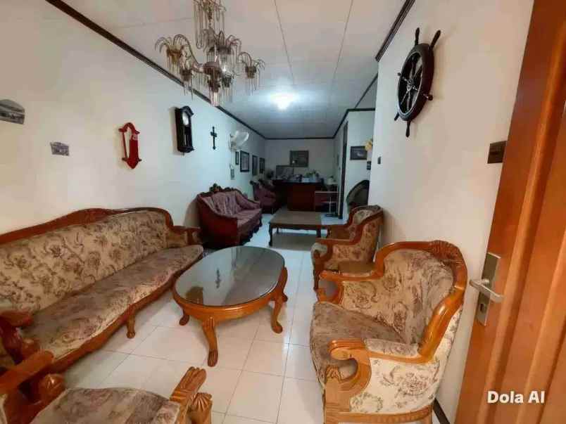 dijual rumah jl pondok kelapa duren