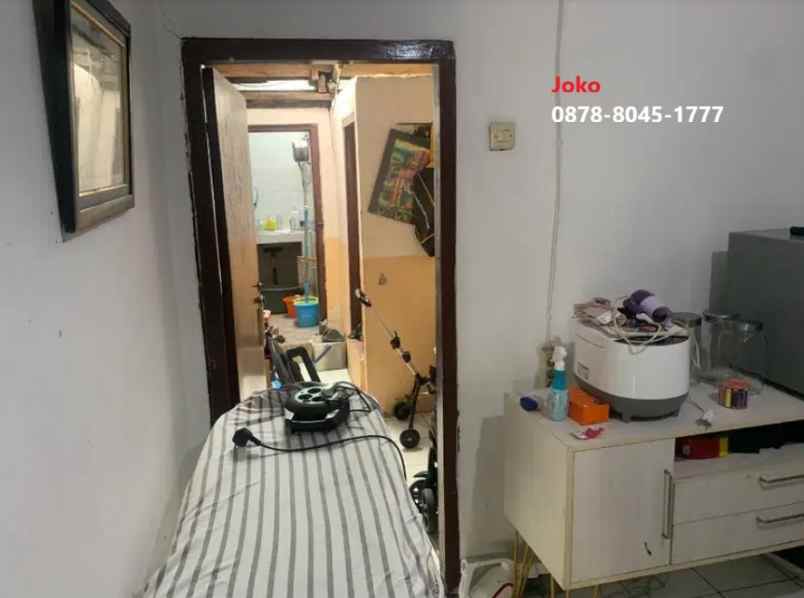 dijual rumah jl praja