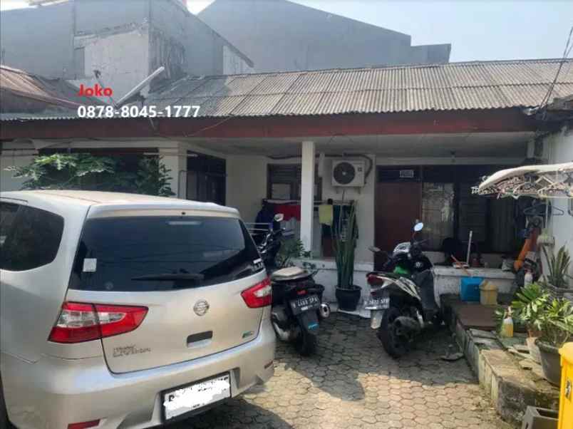 dijual rumah jl praja
