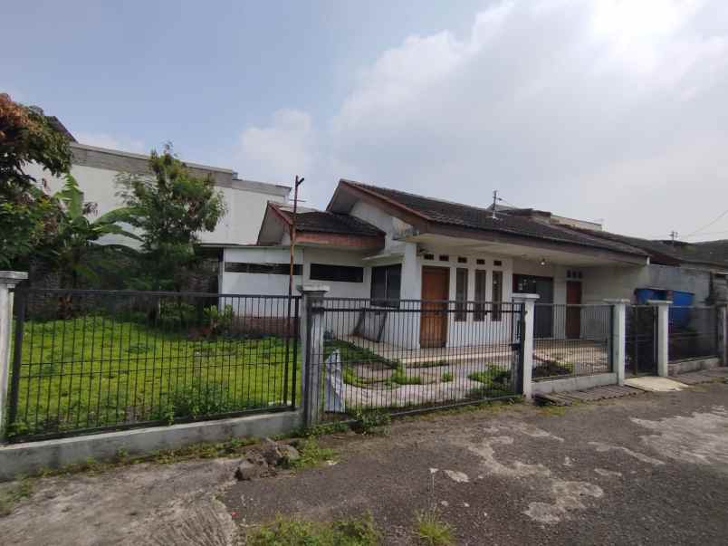 dijual rumah jl purnabakti riung