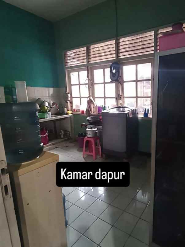 dijual rumah jl raudah