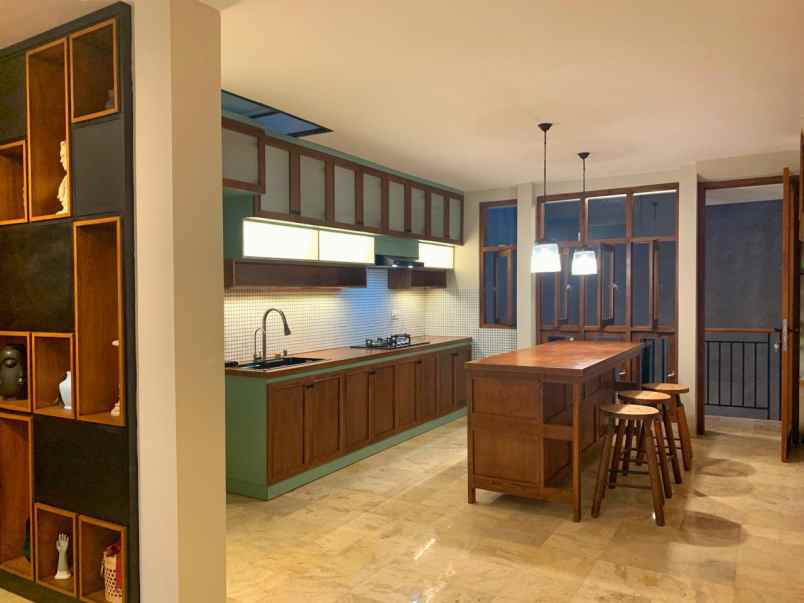 dijual rumah jl rawamangun jakarta timur