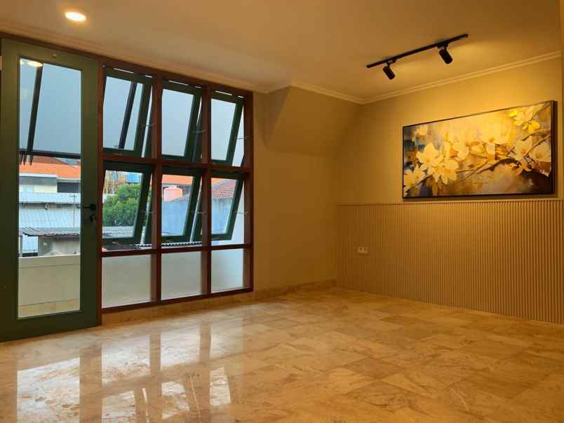 dijual rumah jl rawamangun jakarta timur