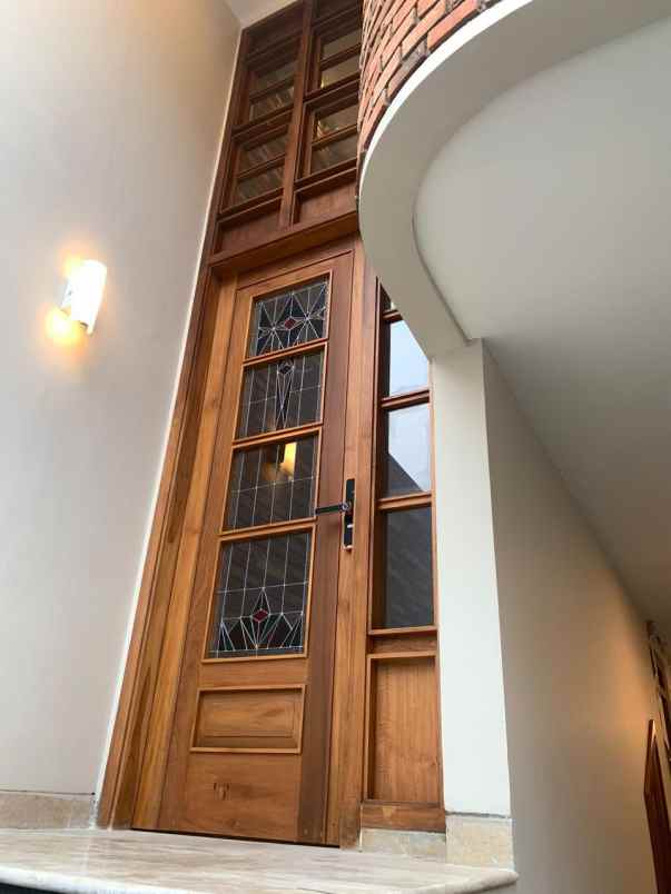 dijual rumah jl rawamangun jakarta timur