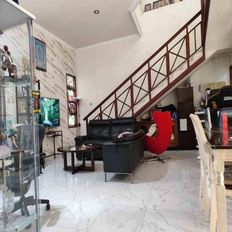 dijual rumah jl rawamangun jakarta timur