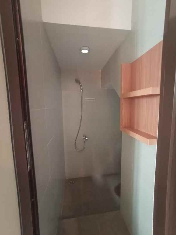 dijual rumah jl raya cikeas kec gunung