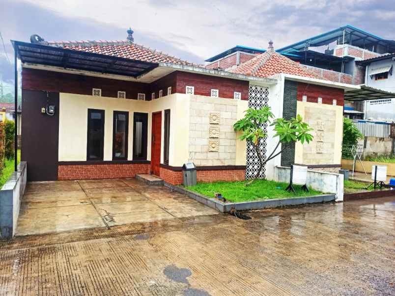 dijual rumah jl raya laswi bumiwangi