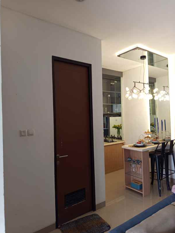 dijual rumah jl raya mustikasari kota