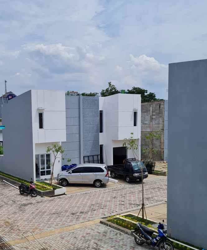 dijual rumah jl raya pesanggrahan