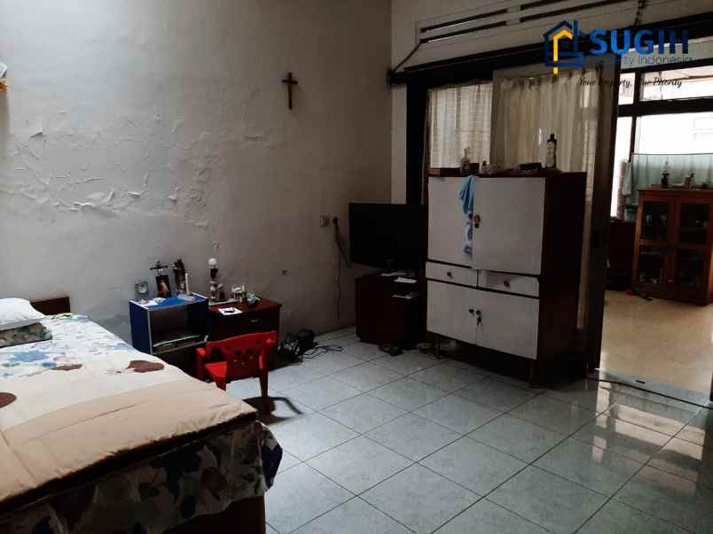dijual rumah jl sumbawa kalimantan
