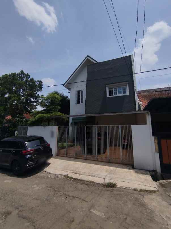 dijual rumah jl tamborin reog rebana