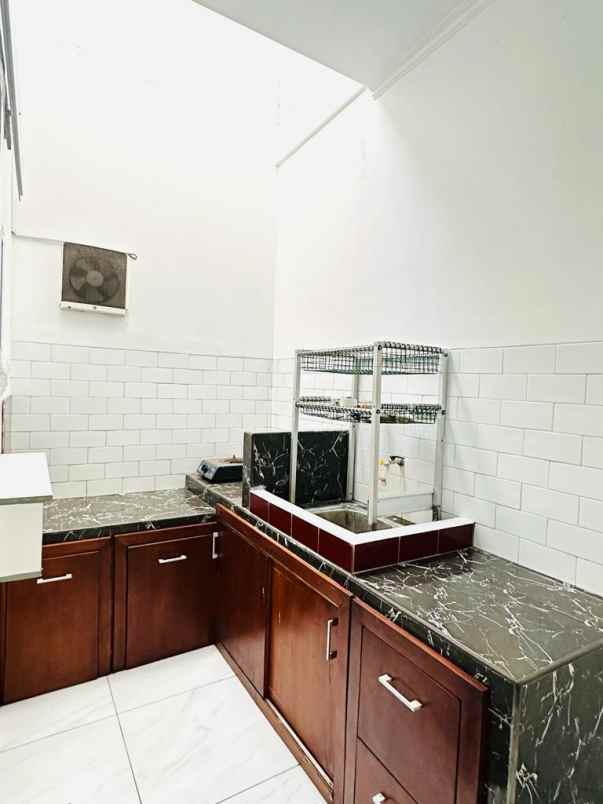 dijual rumah jl terusan panyileukan