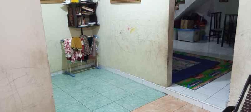dijual rumah jl willem iskandar depan