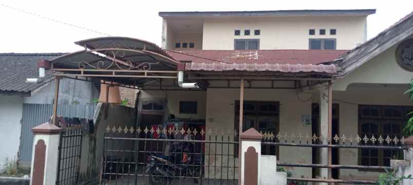 dijual rumah jl willem iskandar depan
