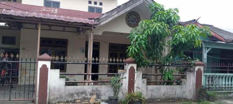 dijual rumah jl willem iskandar depan