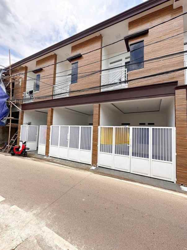 dijual rumah jln kramat jati jakarta timur