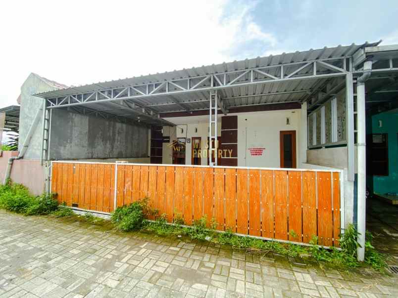 dijual rumah joho prambanan