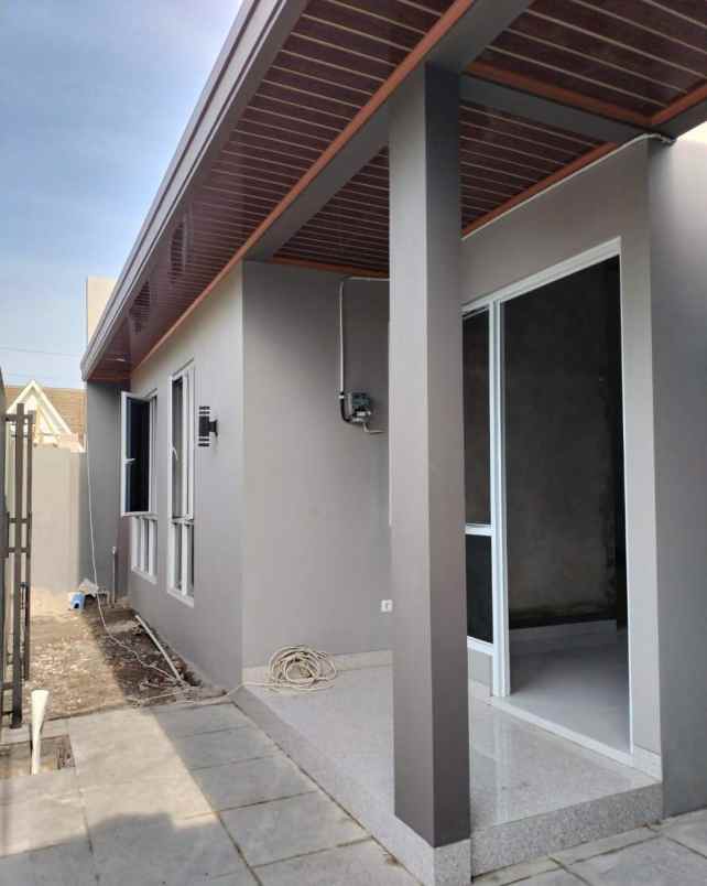 dijual rumah kalitirto