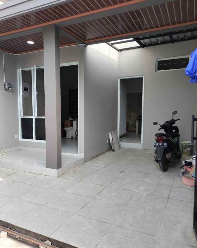dijual rumah kalitirto