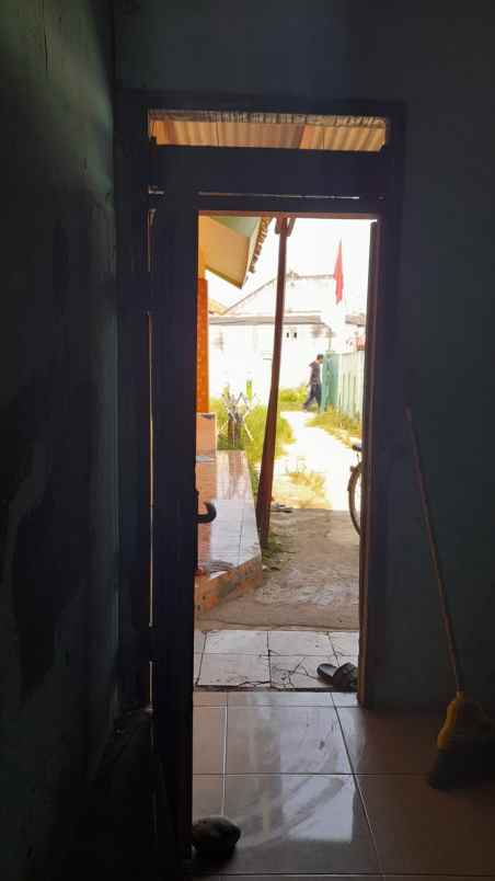 dijual rumah kampung di pangkalan babelan bekasi