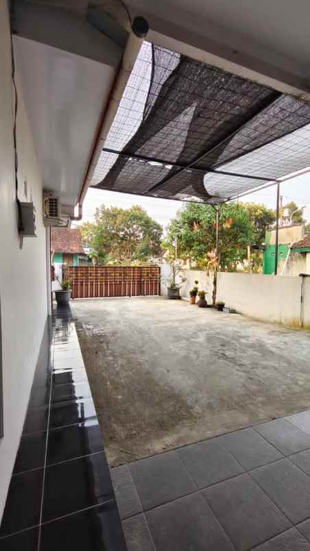 dijual rumah kampus uii
