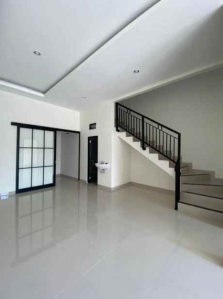 dijual rumah karah agung