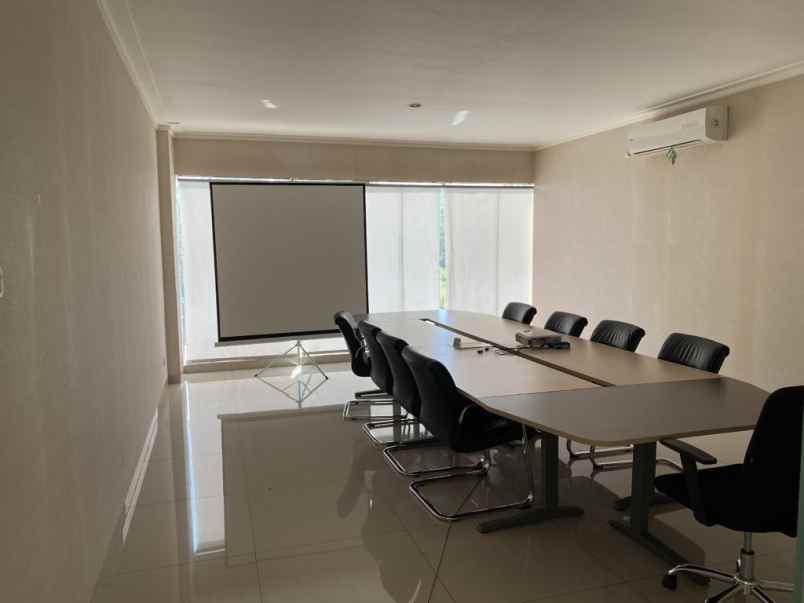 dijual rumah kawasan indistri delta