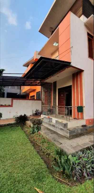 dijual rumah kec parongpong