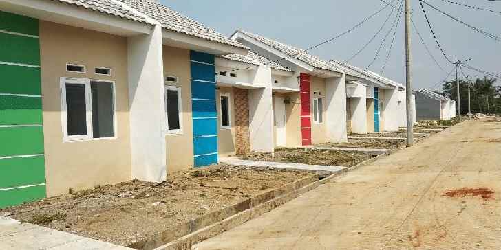 dijual rumah kedung pengawas