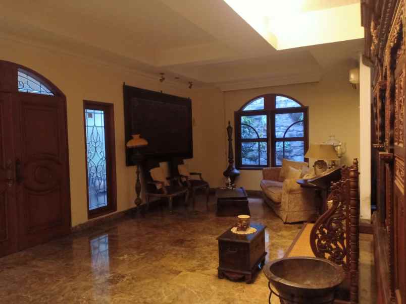 dijual rumah kemang selatan bangka