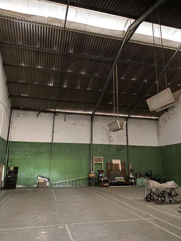 dijual rumah klampis indah