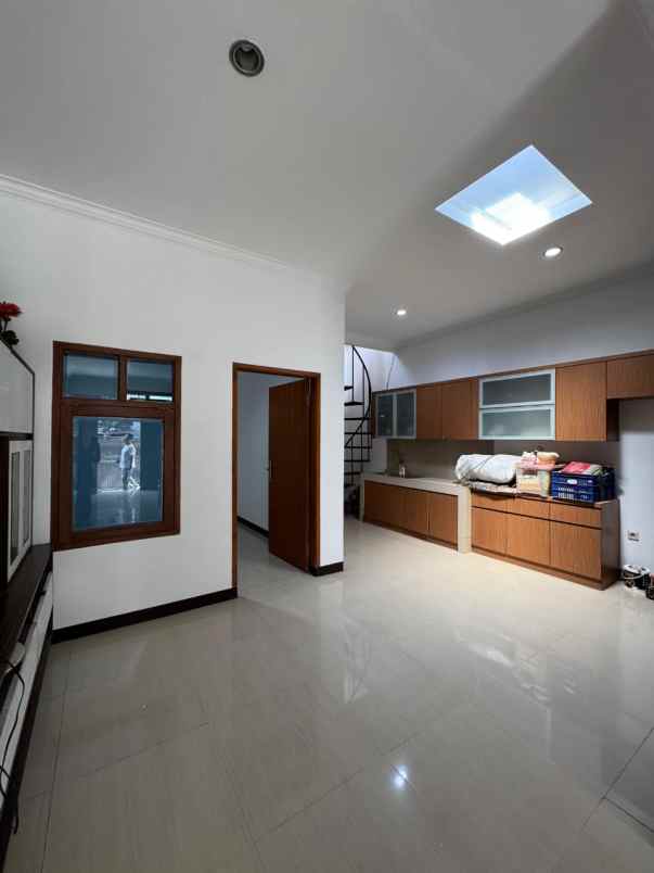 dijual rumah komp leuwi anyar leuwi