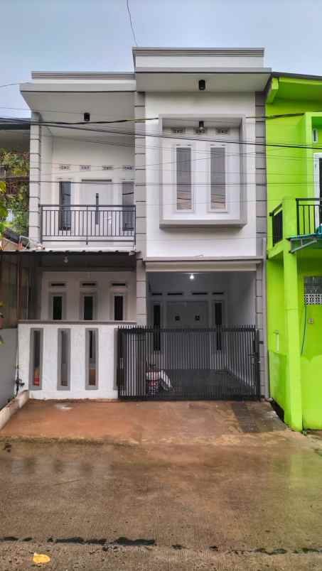 dijual rumah komplek cilame ngamprah