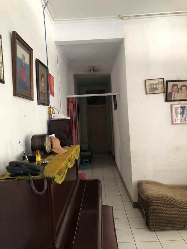 dijual rumah komplek cipinang baru