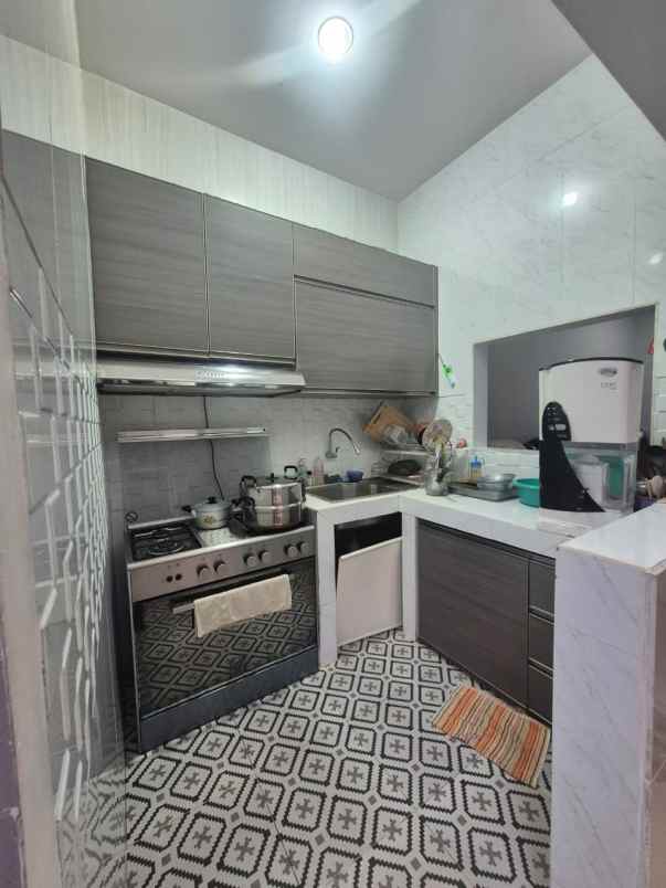 dijual rumah komplek ciwaruga