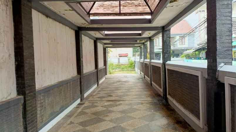 dijual rumah komplek graha indah blok 6
