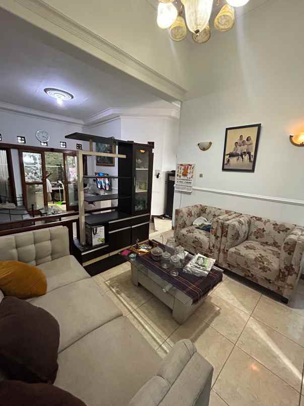 dijual rumah komplek kiarasari asri bandung