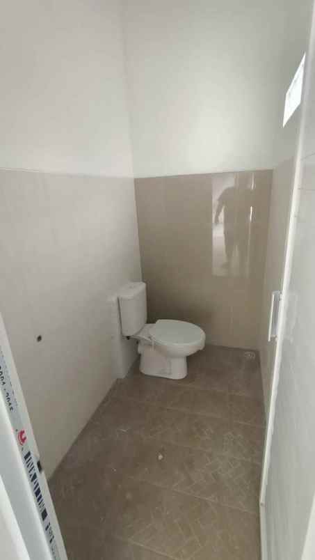 dijual rumah komplek margawangi