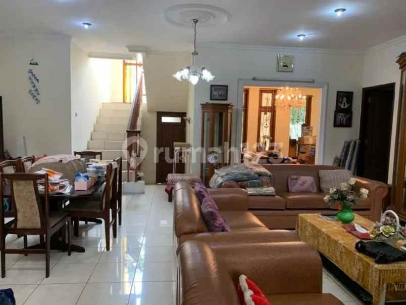 dijual rumah komplek pemda pondok