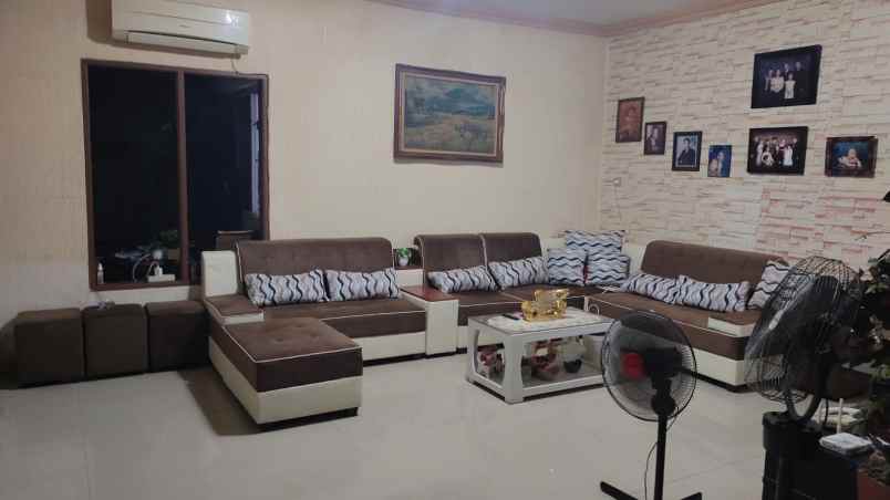 dijual rumah komplek permata angkasa