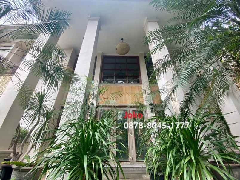 dijual rumah komplek widya chandra