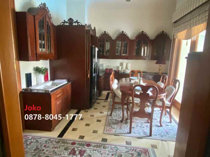 dijual rumah komplek widya chandra