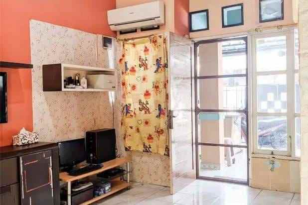 dijual rumah larangan