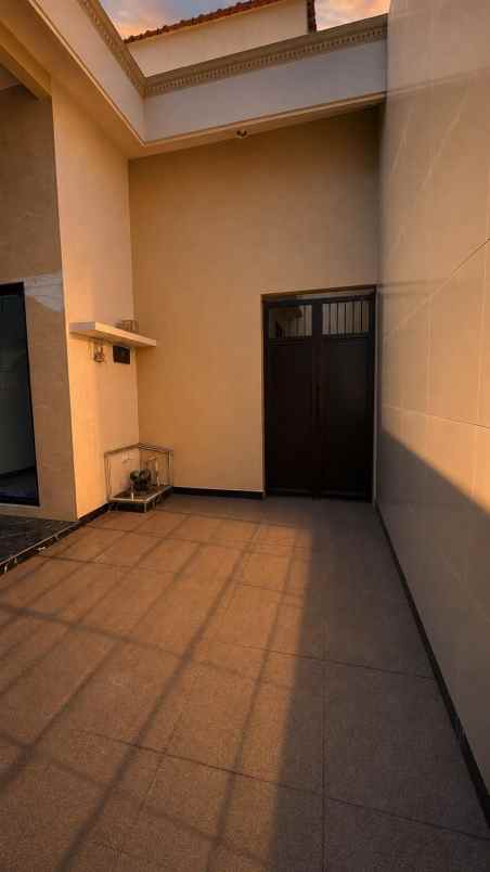 dijual rumah lebak