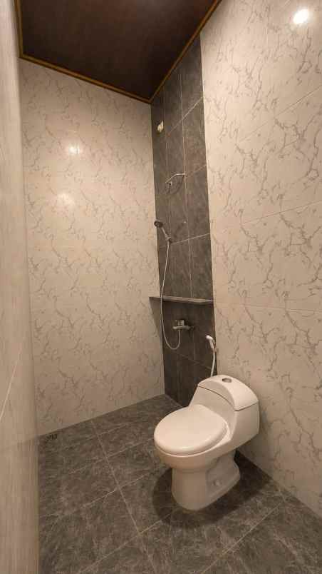 dijual rumah lebak