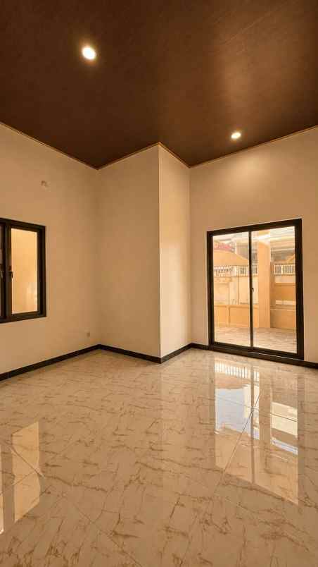 dijual rumah lebak