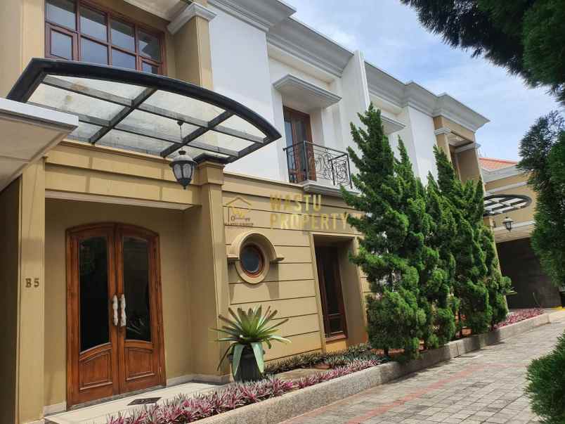 dijual rumah lenteng agung jakarta